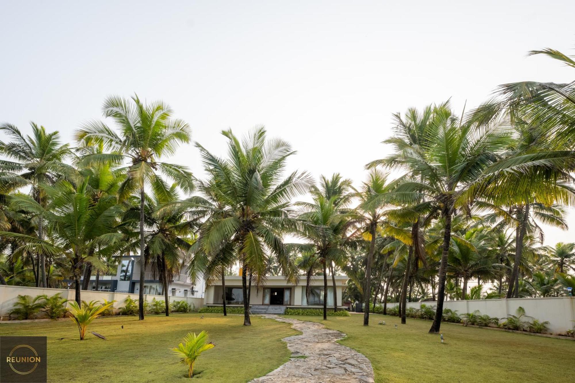 Reunion Ocean Elite - Beach House Udupi Kültér fotó