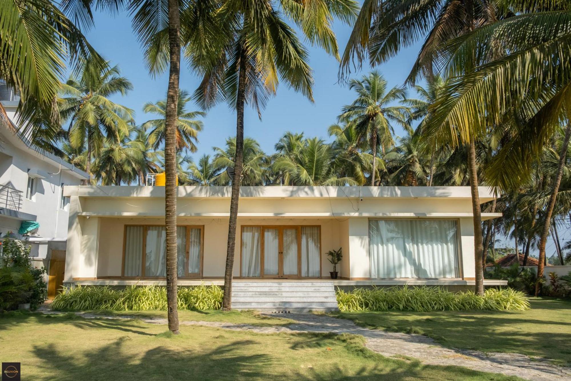 Reunion Ocean Elite - Beach House Udupi Kültér fotó
