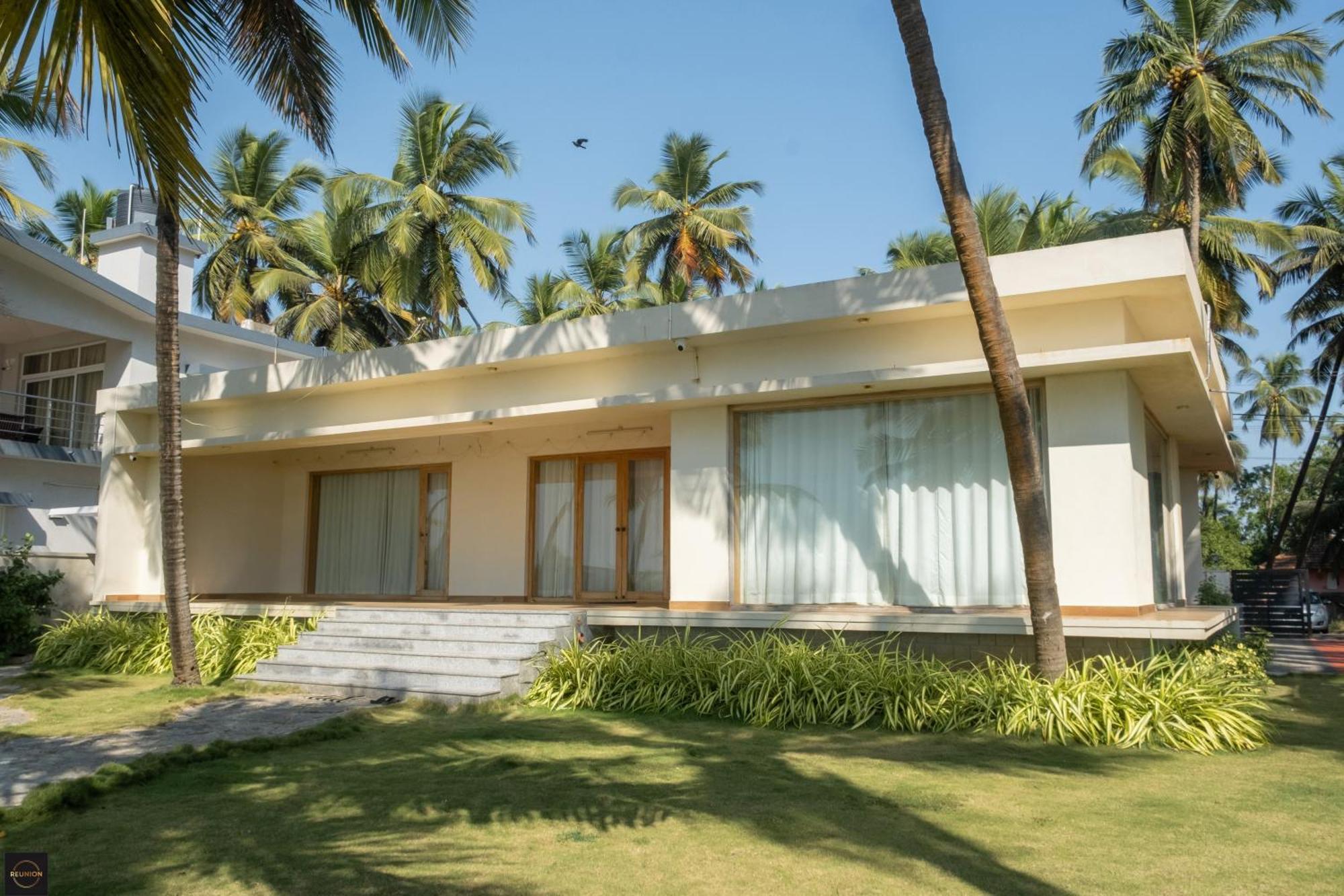 Reunion Ocean Elite - Beach House Udupi Kültér fotó